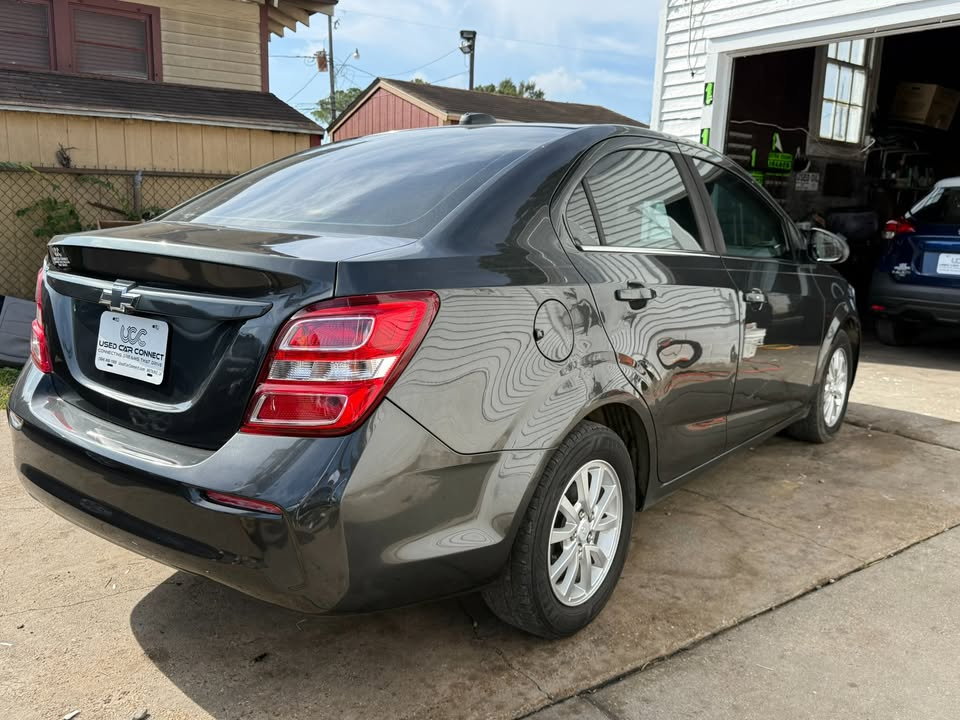 Chevrolet Sonic 4dr Sdn Auto LT 2019