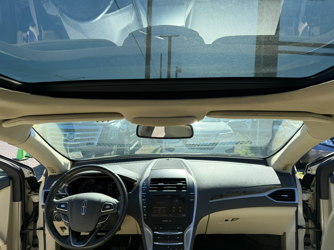 Lincoln MKZ 4dr Sdn FWD 2015