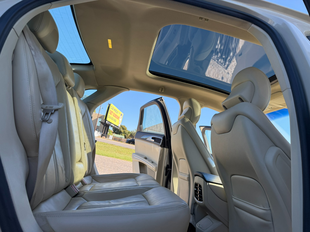 Lincoln MKZ 4dr Sdn FWD 2015