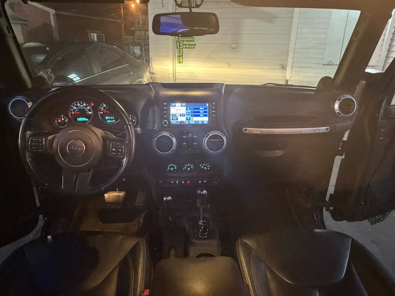 Jeep Wrangler 4WD 4dr Sahara 2014