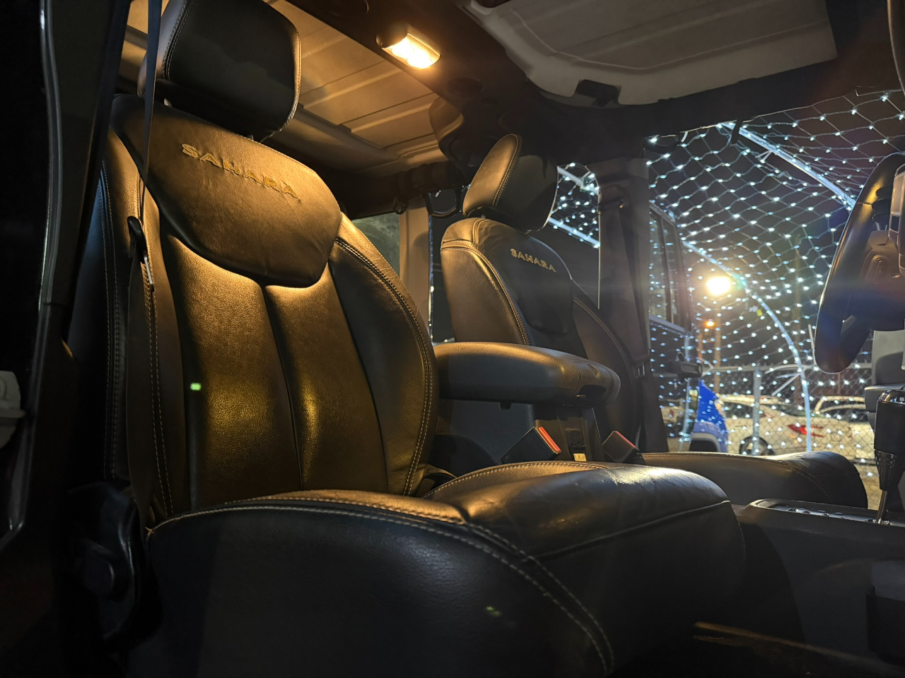 Jeep Wrangler 4WD 4dr Sahara 2014