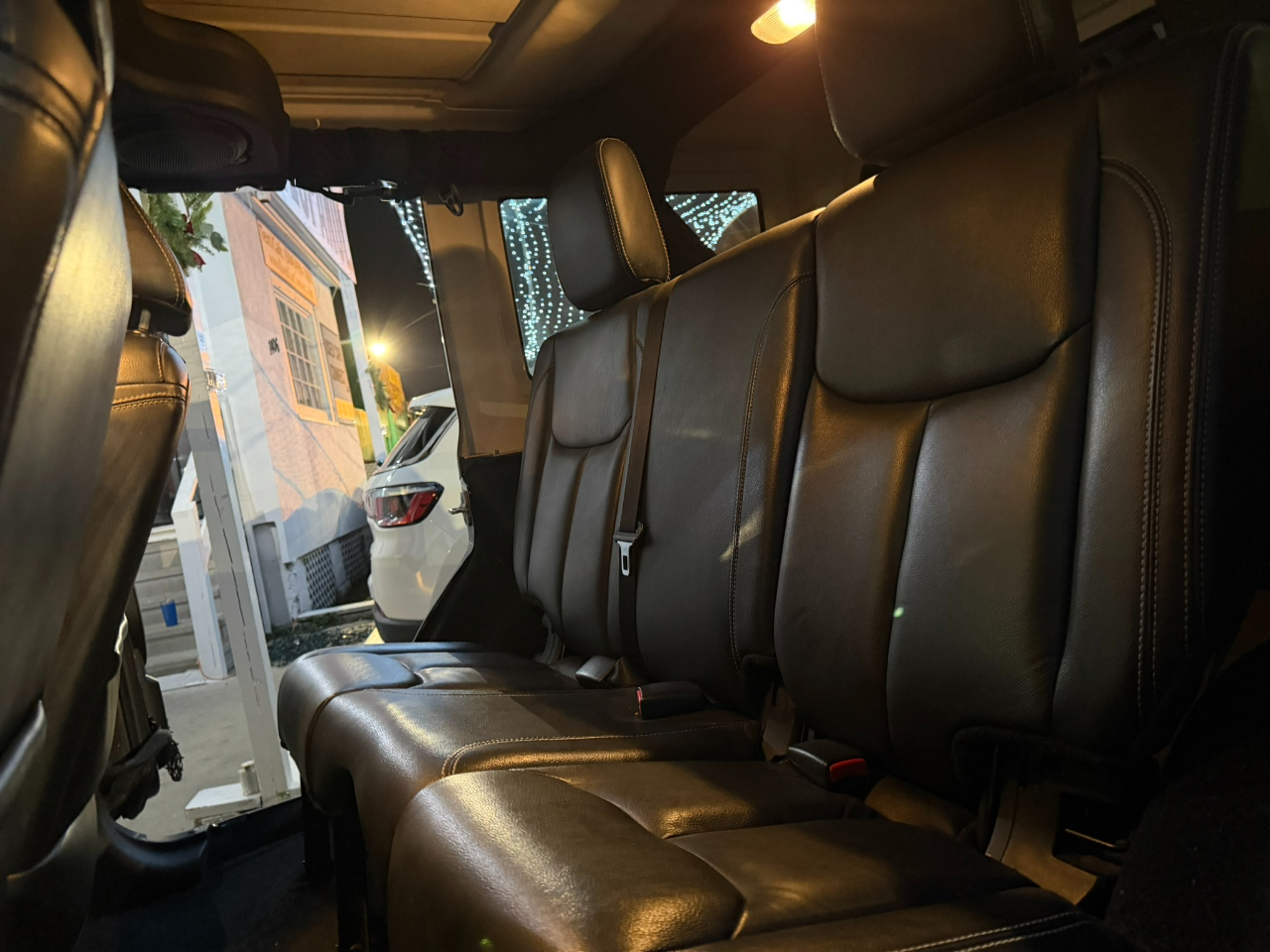 Jeep Wrangler 4WD 4dr Sahara 2014