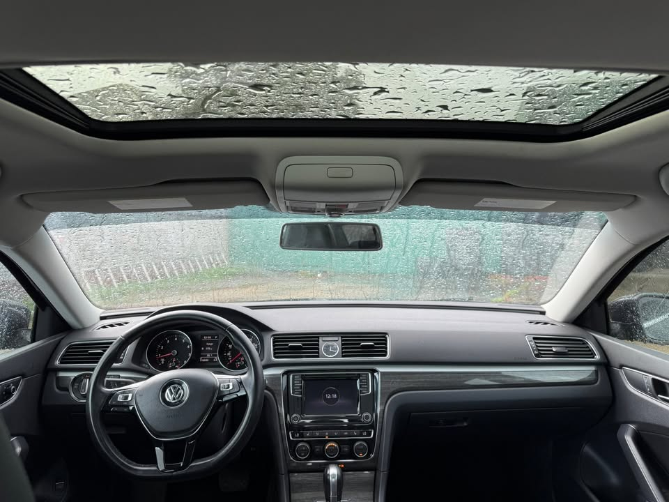 Volkswagen Passat 1.8T SE Auto 2017