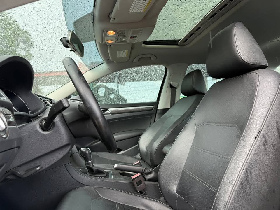 Volkswagen Passat 1.8T SE Auto 2017