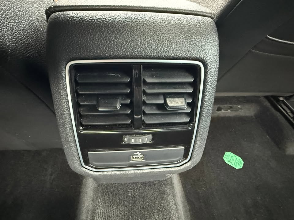 Volkswagen Passat 1.8T SE Auto 2017