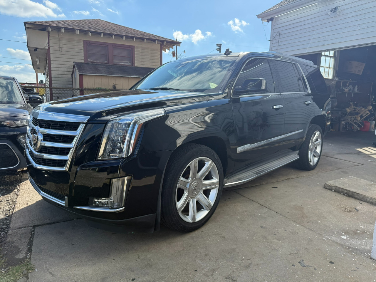 Cadillac Escalade 4WD 4dr Luxury 2015