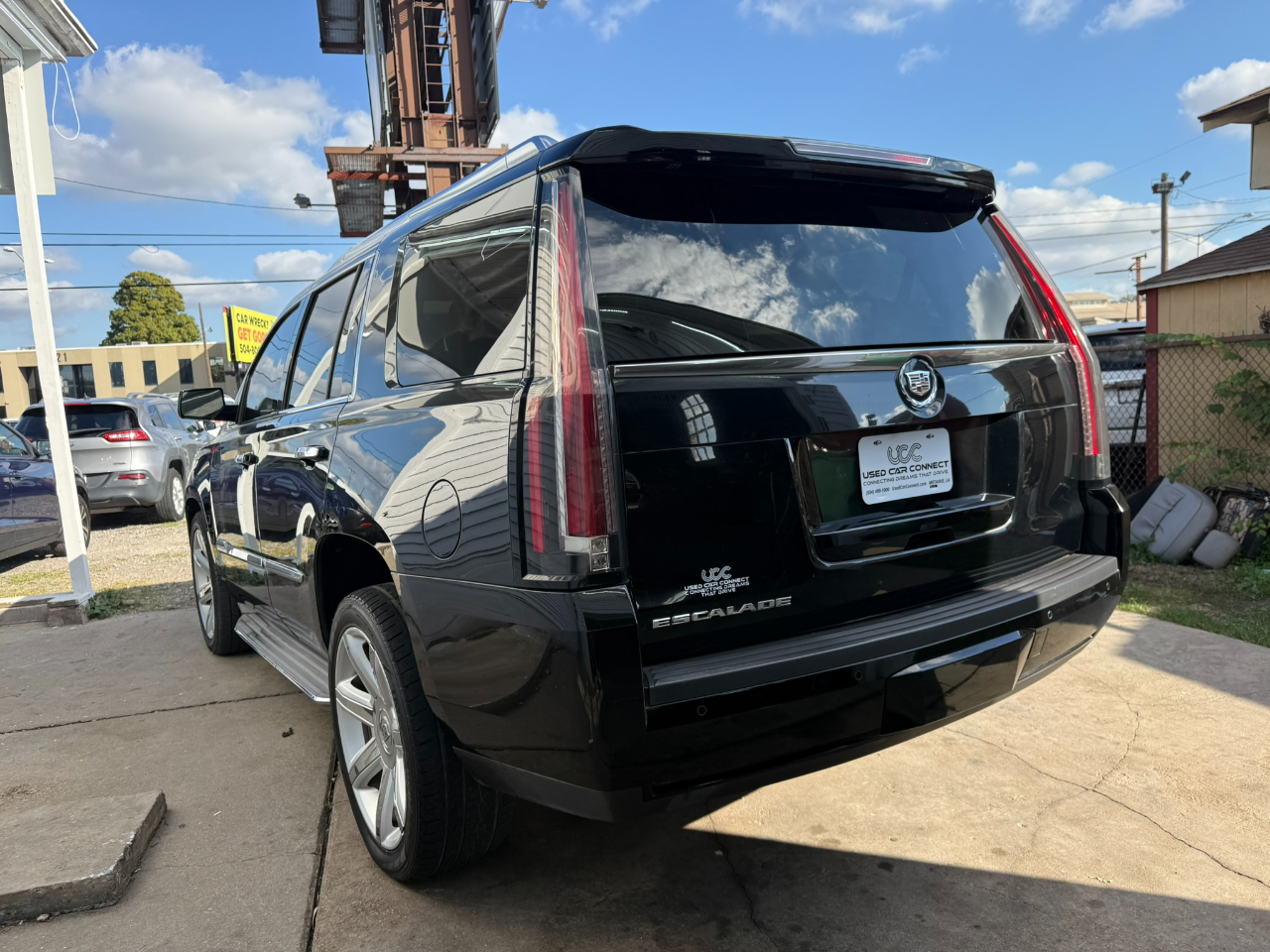 Cadillac Escalade 4WD 4dr Luxury 2015