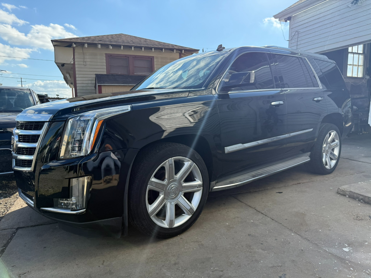 Cadillac Escalade 4WD 4dr Luxury 2015