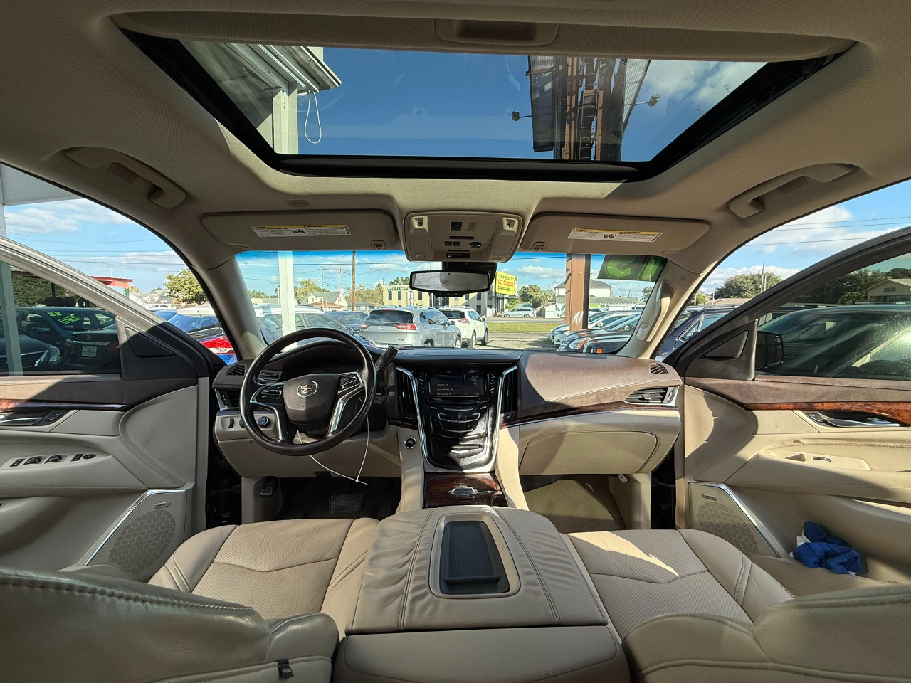 Cadillac Escalade 4WD 4dr Luxury 2015