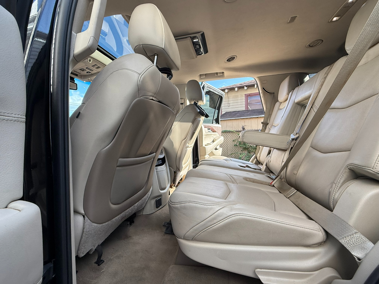 Cadillac Escalade 4WD 4dr Luxury 2015