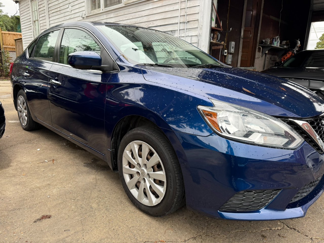 Nissan Sentra 4dr Sdn I4 CVT S 2016
