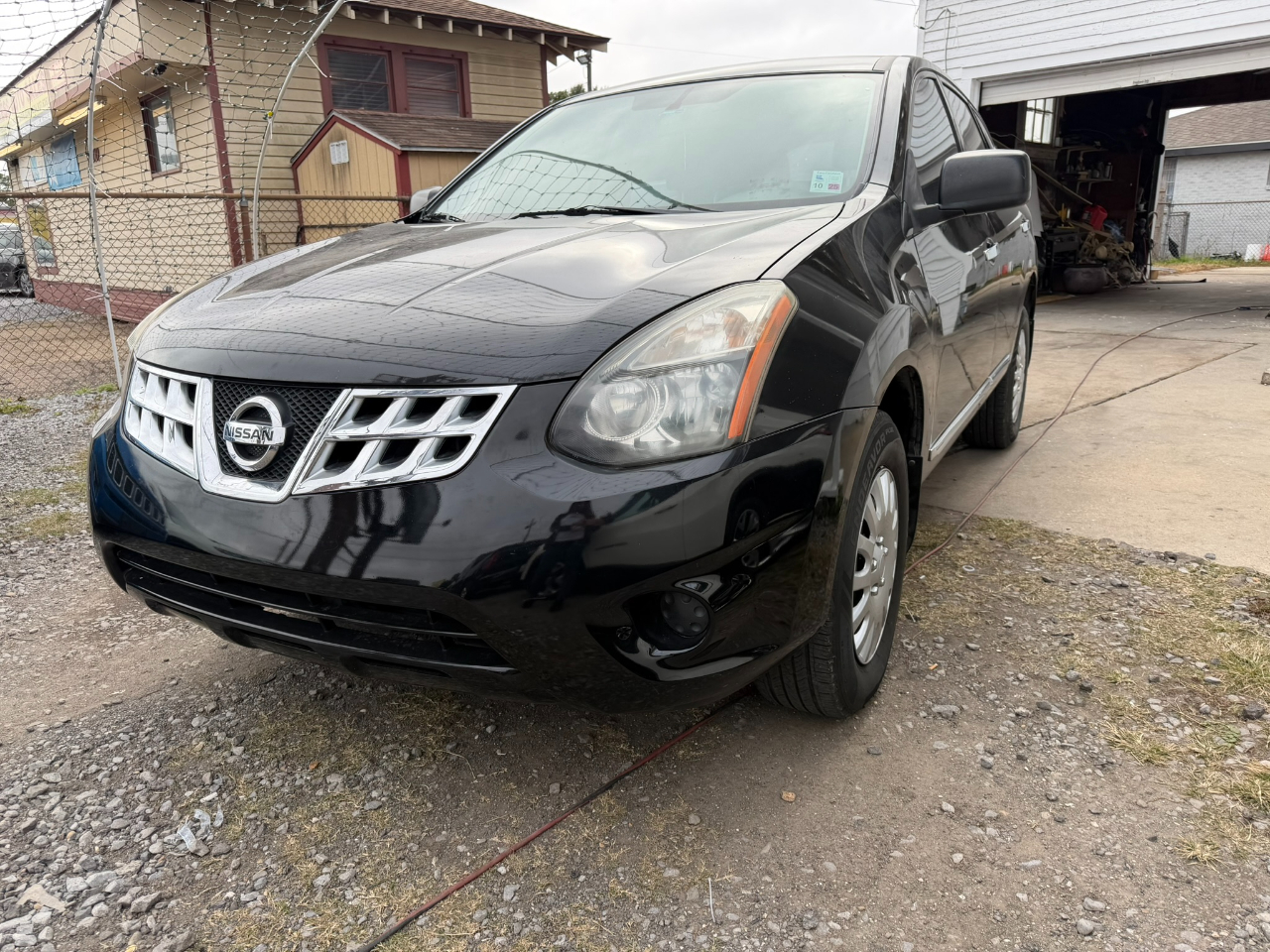 2015 Nissan Rogue Select S's photo