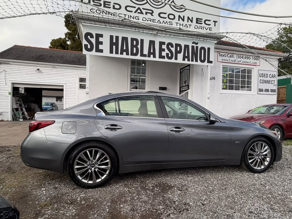 Infiniti Q50 3.0t LUXE RWD 2018