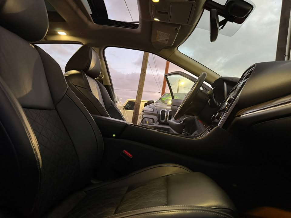 Nissan Maxima 4dr Sdn 3.5 Platinum 2016