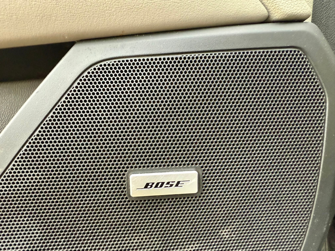 Cadillac XTS 4dr Sdn Luxury FWD 2017