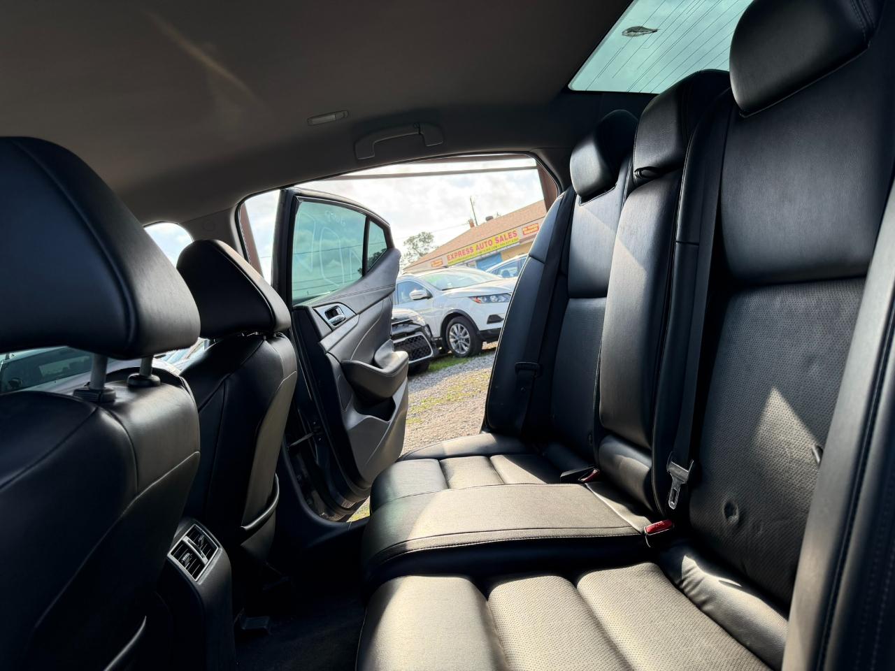 Nissan Maxima SV 3.5L 2018