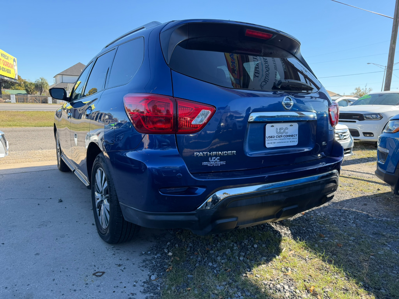 Nissan Pathfinder FWD SL 2020