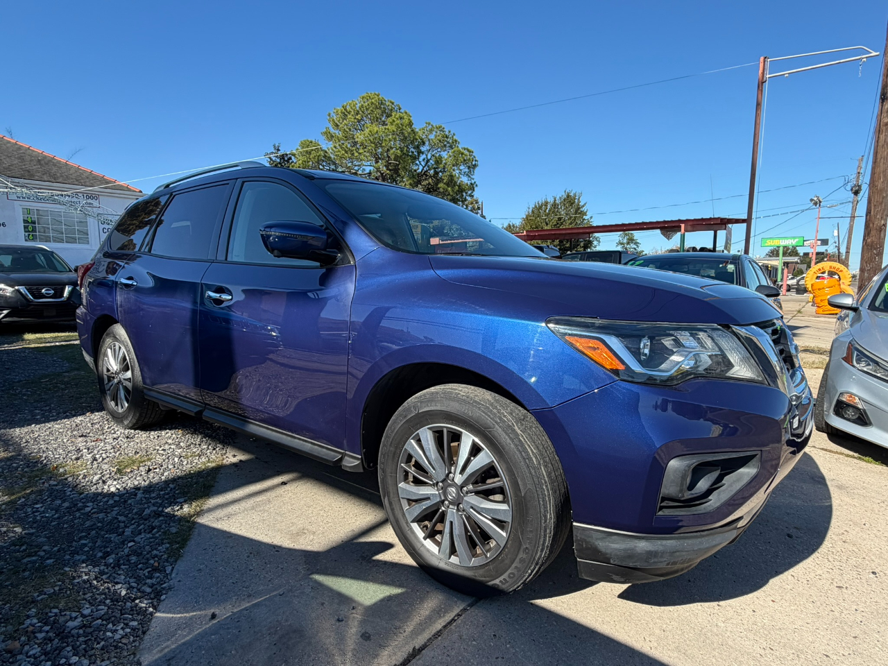 Nissan Pathfinder FWD SL 2020