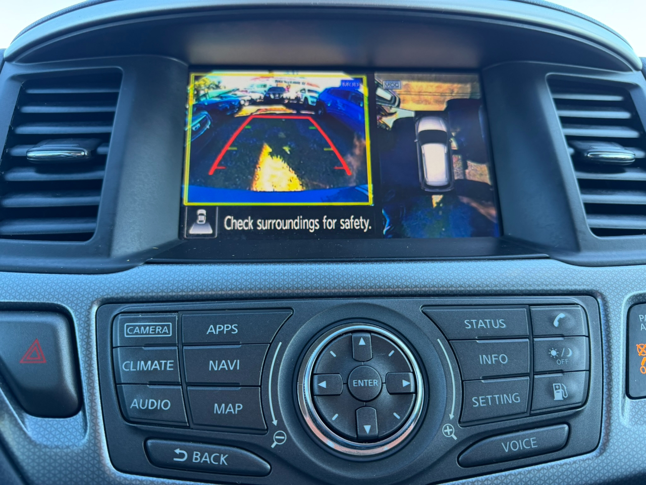 Nissan Pathfinder FWD SL 2020