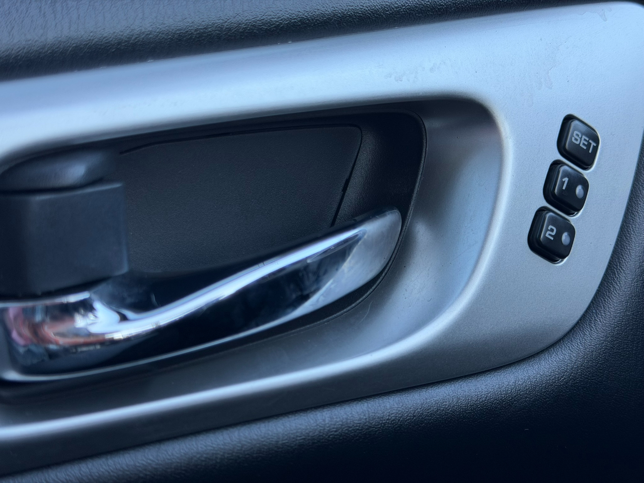 Nissan Pathfinder FWD SL 2020