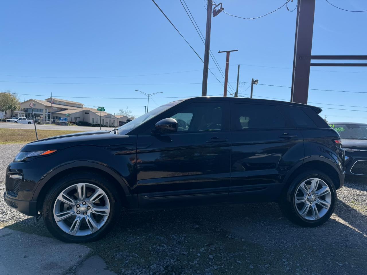 Land Rover Range Rover Evoque 5 Door SE 2017