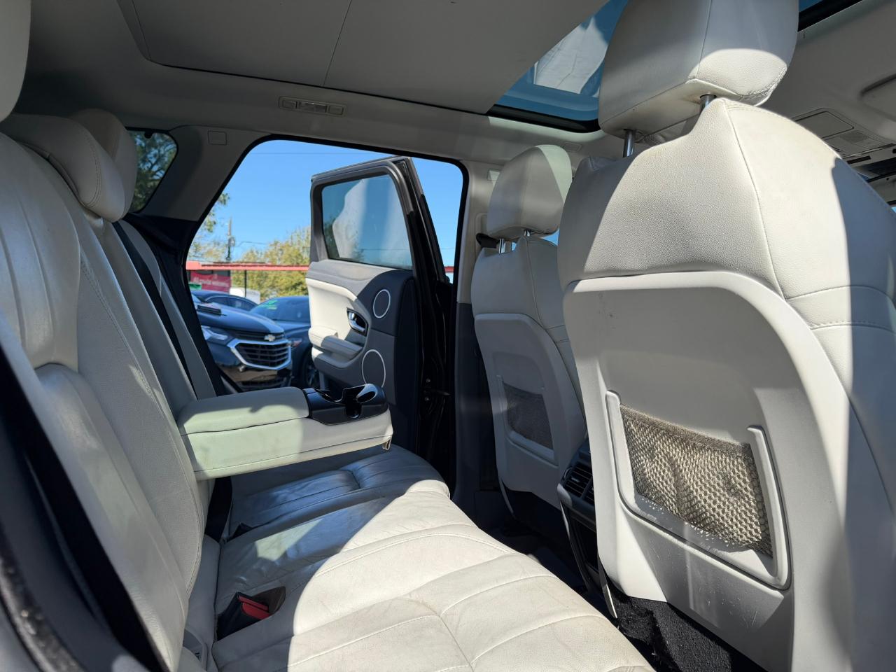 Land Rover Range Rover Evoque 5 Door SE 2017