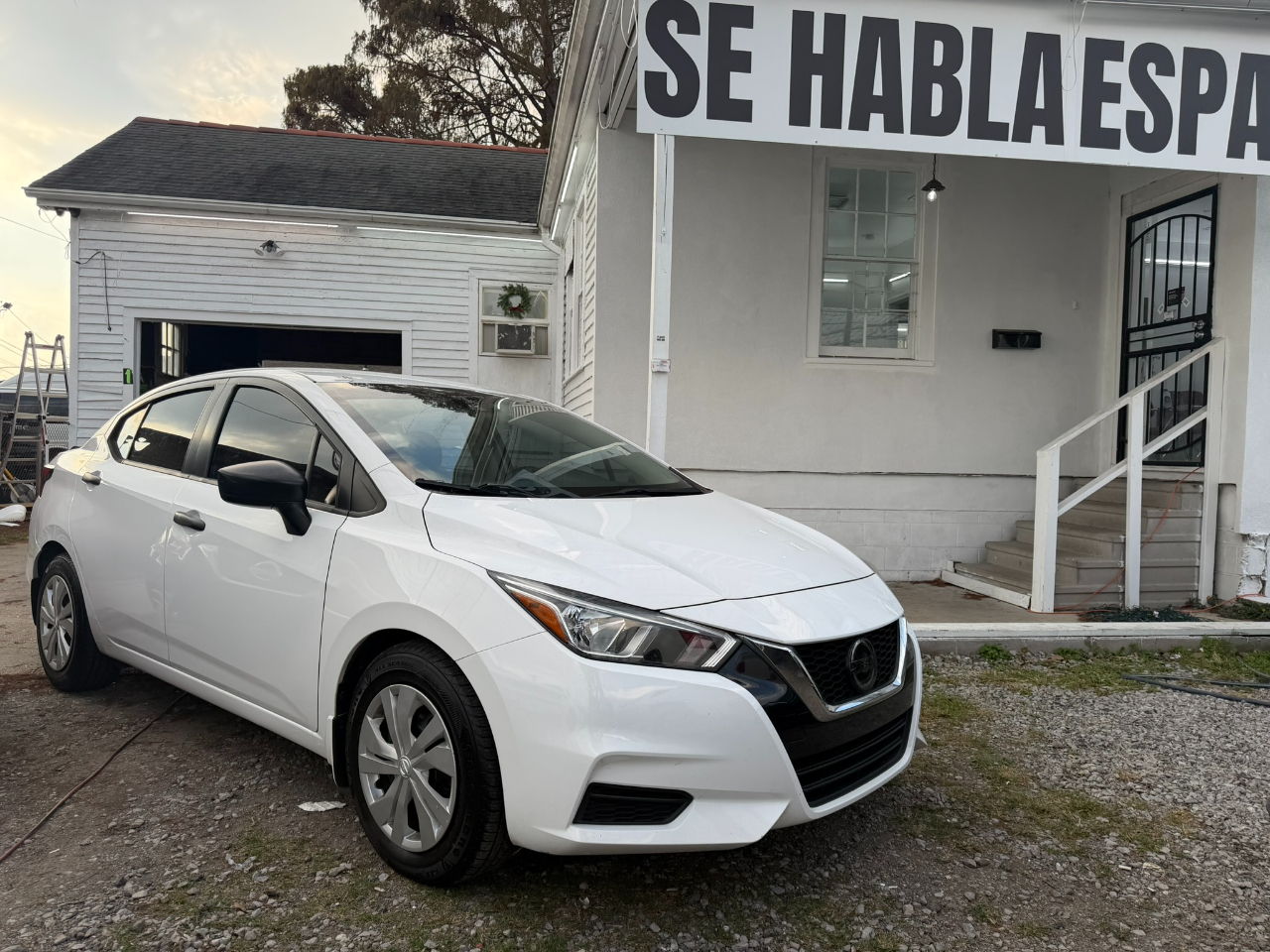 Nissan Versa S CVT 2020
