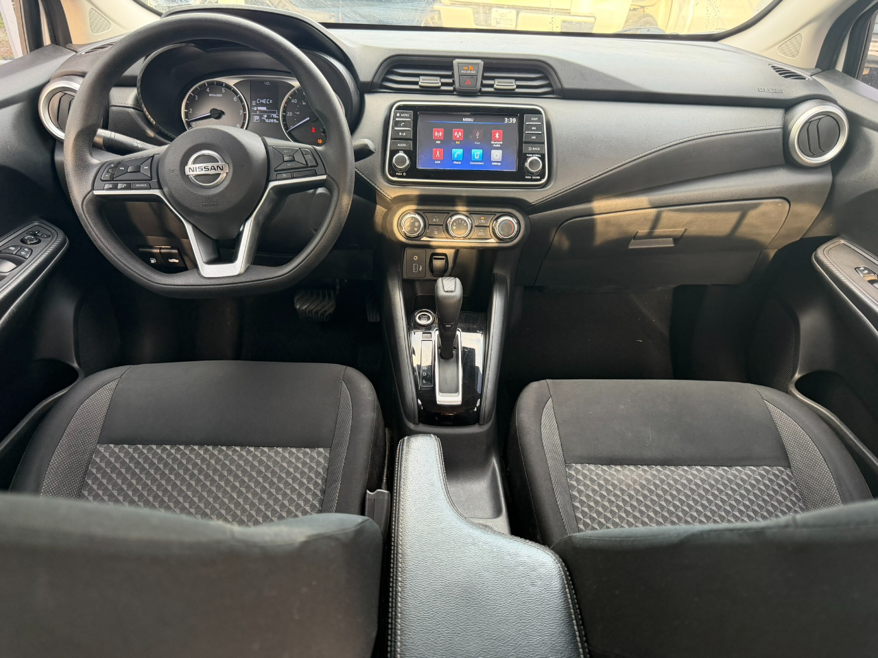 Nissan Versa S CVT 2020