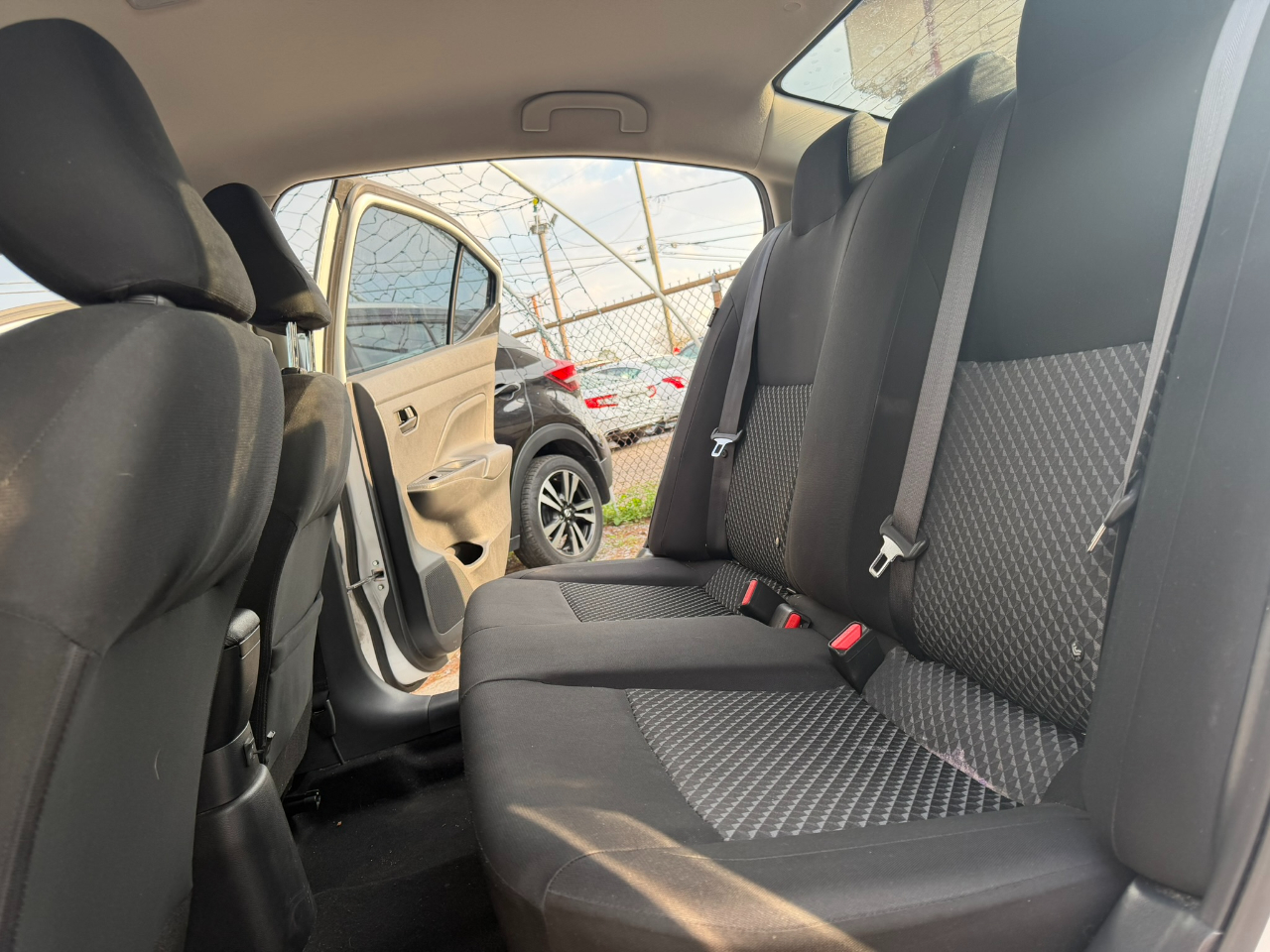 Nissan Versa S CVT 2020