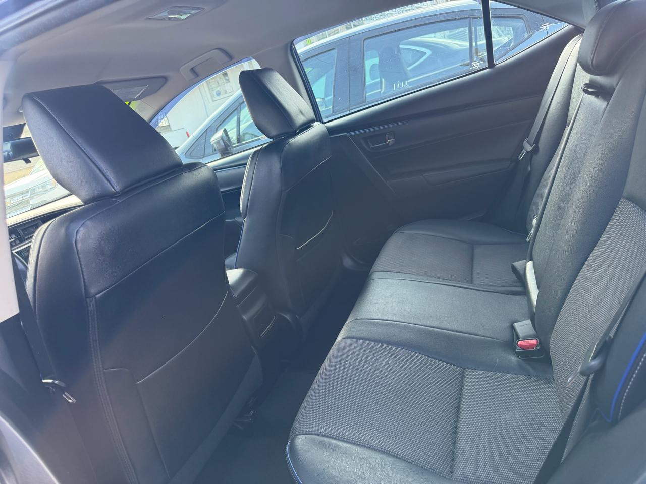 Toyota Corolla XLE CVT (Natl) 2018