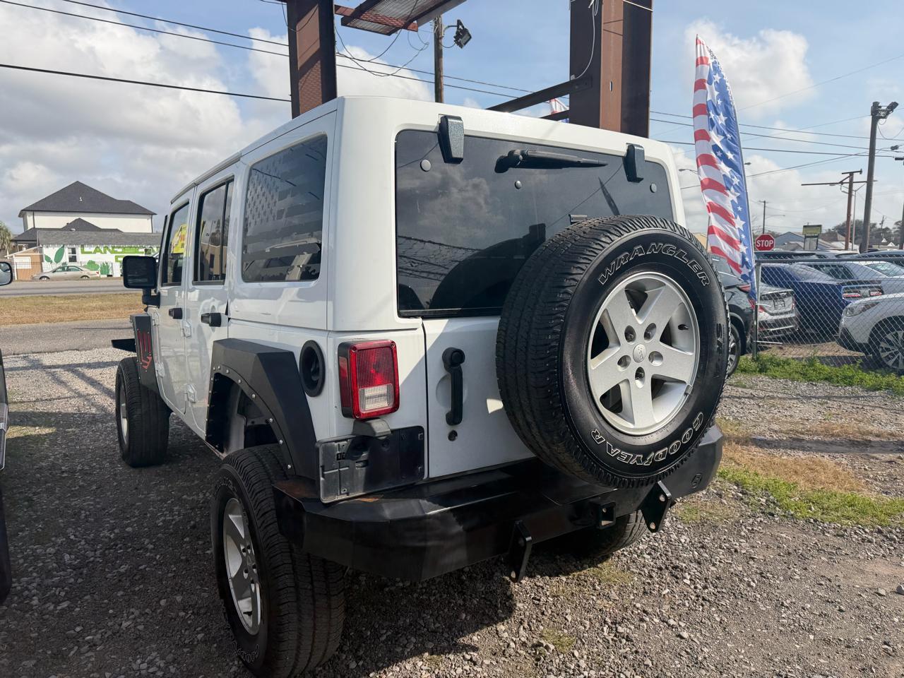 Jeep Wrangler Unlimited 4WD 4dr Sahara 2016