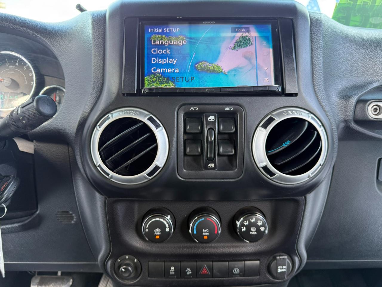 Jeep Wrangler Unlimited 4WD 4dr Sahara 2016