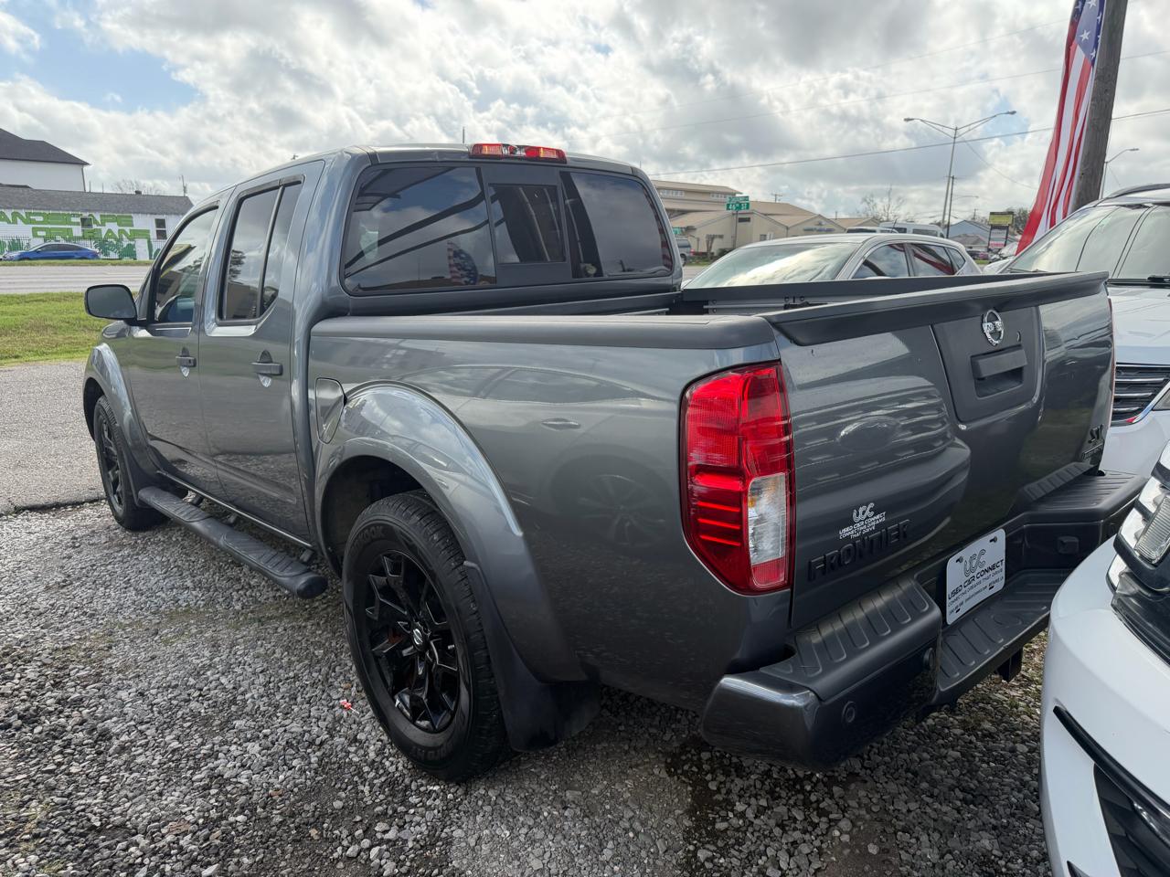 Nissan Frontier Crew Cab 4x2 SV V6 Auto 2018