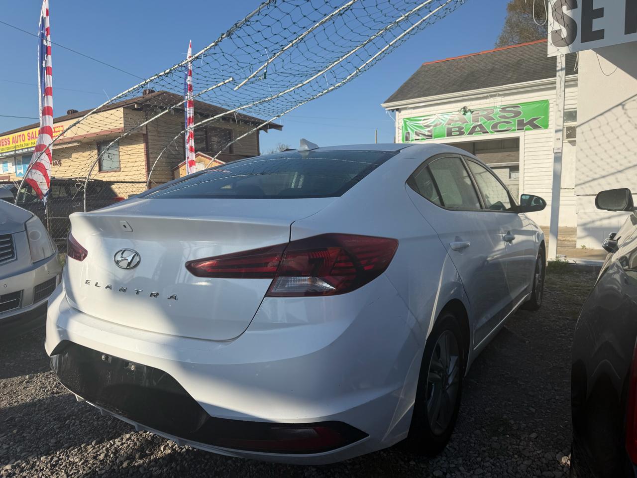 Hyundai Elantra SEL IVT 2020
