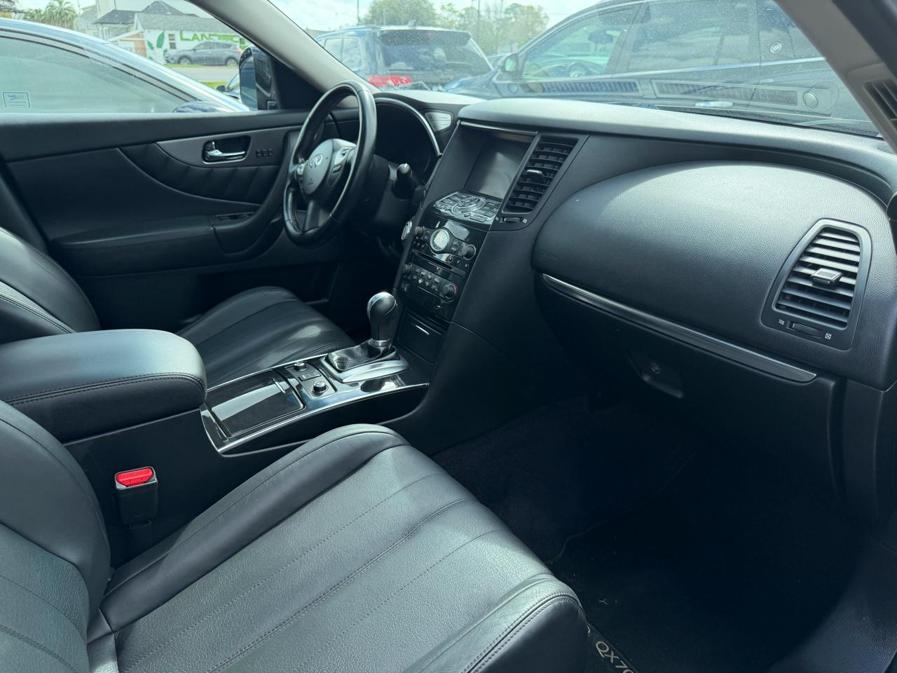 Infiniti QX70 AWD 4dr 2015