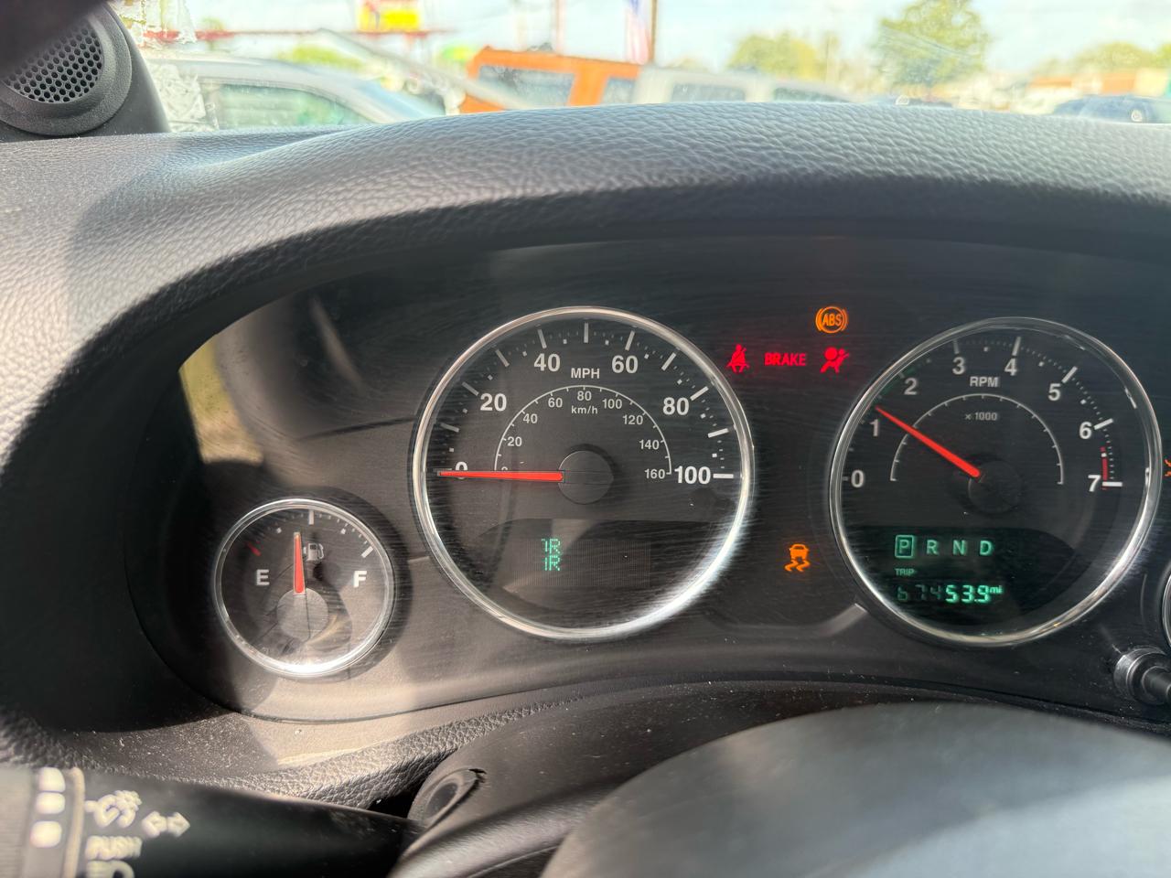 Jeep Wrangler Unlimited 4WD 4dr Sahara 2014