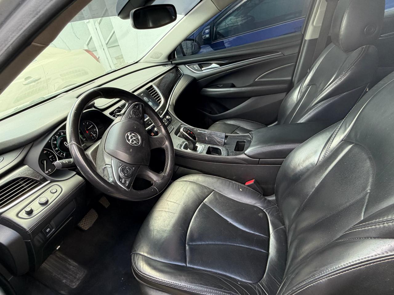 Buick LaCrosse 4dr Sdn Essence FWD 2018