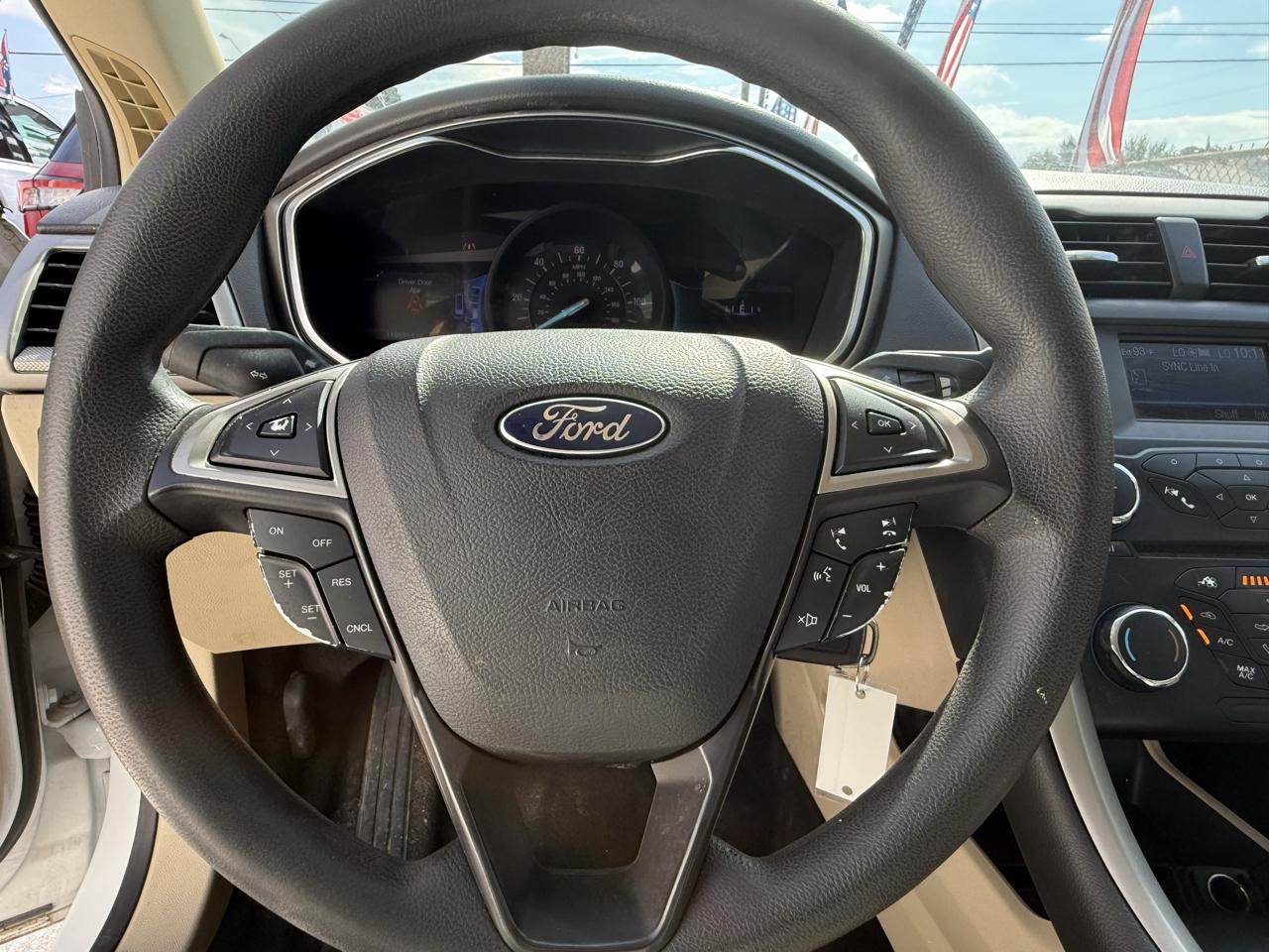 Ford Fusion 4dr Sdn SE Hybrid FWD 2013