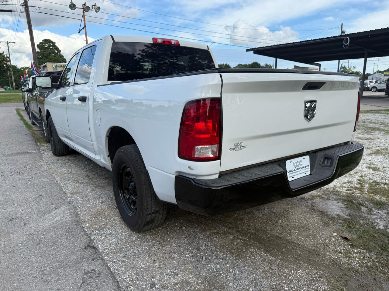 RAM 1500 Classic Tradesman 4x2 Crew Cab 5'7" Box 2021