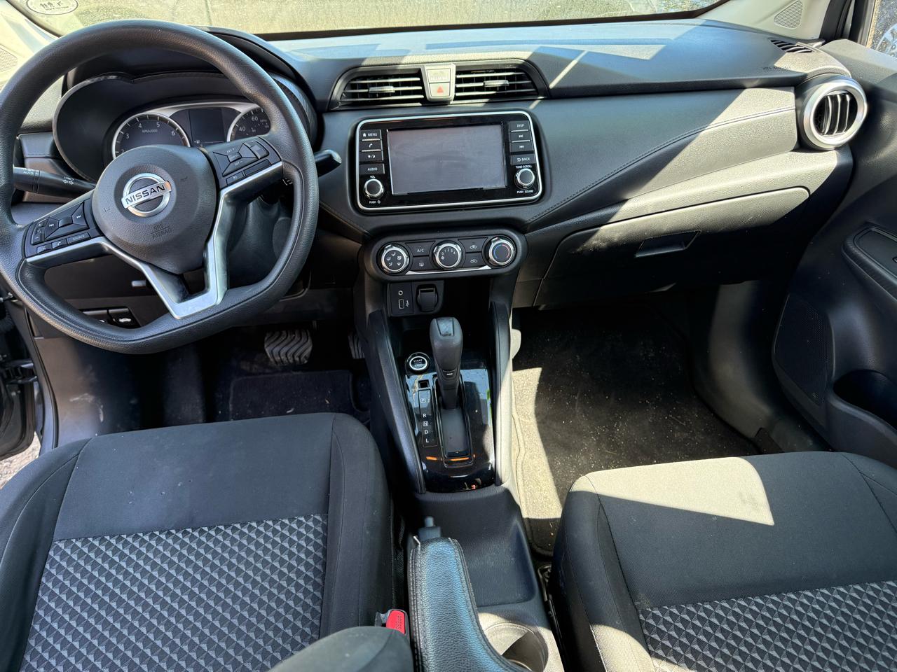 Nissan Versa S CVT 2021
