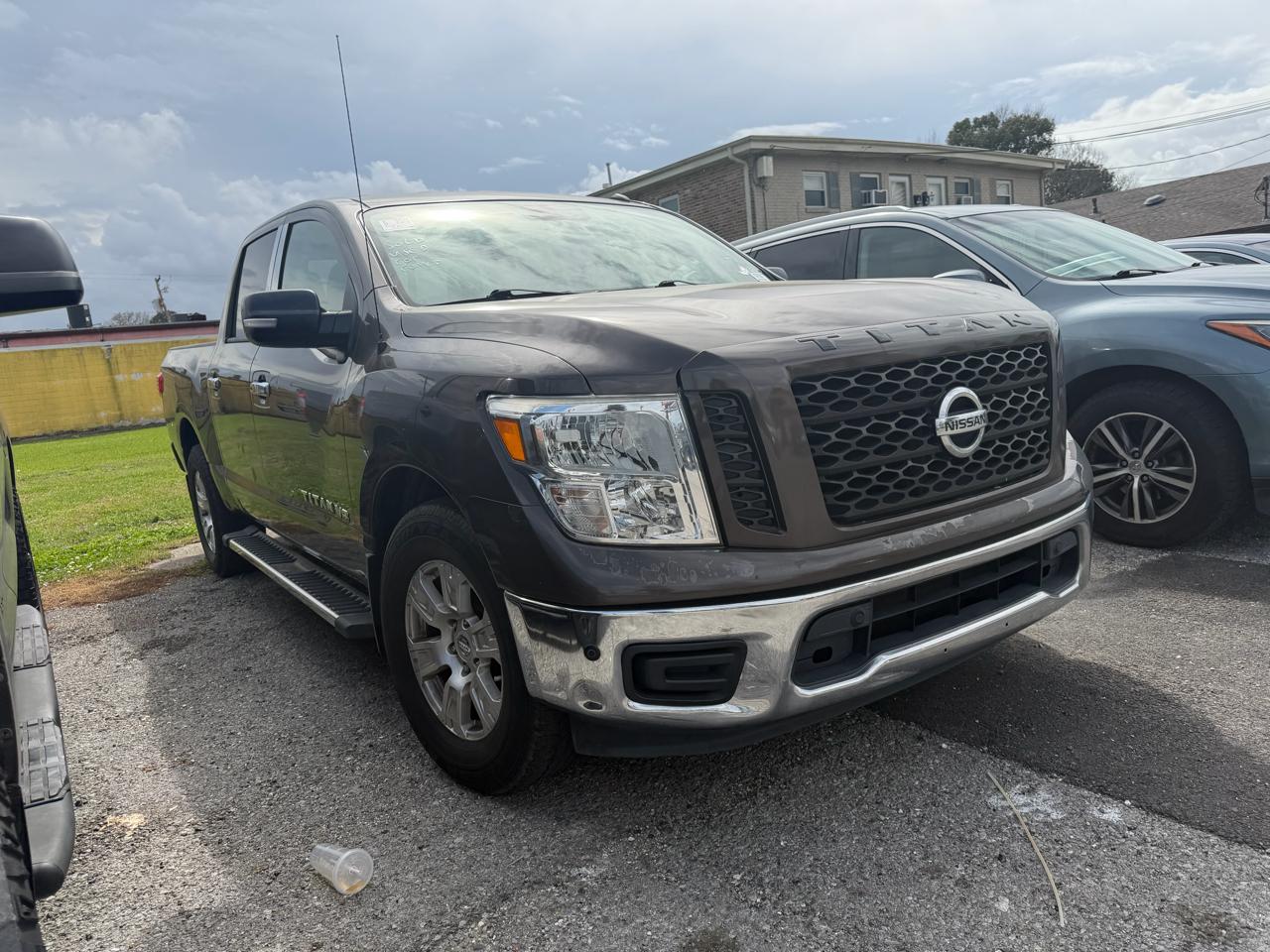 2019 Nissan Titan 4x2 Crew Cab SV