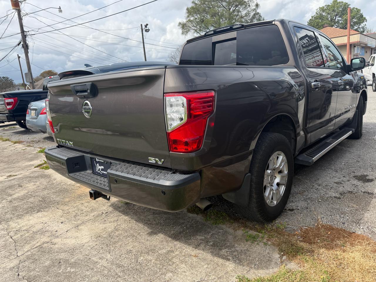 Nissan Titan 4x2 Crew Cab SV 2019