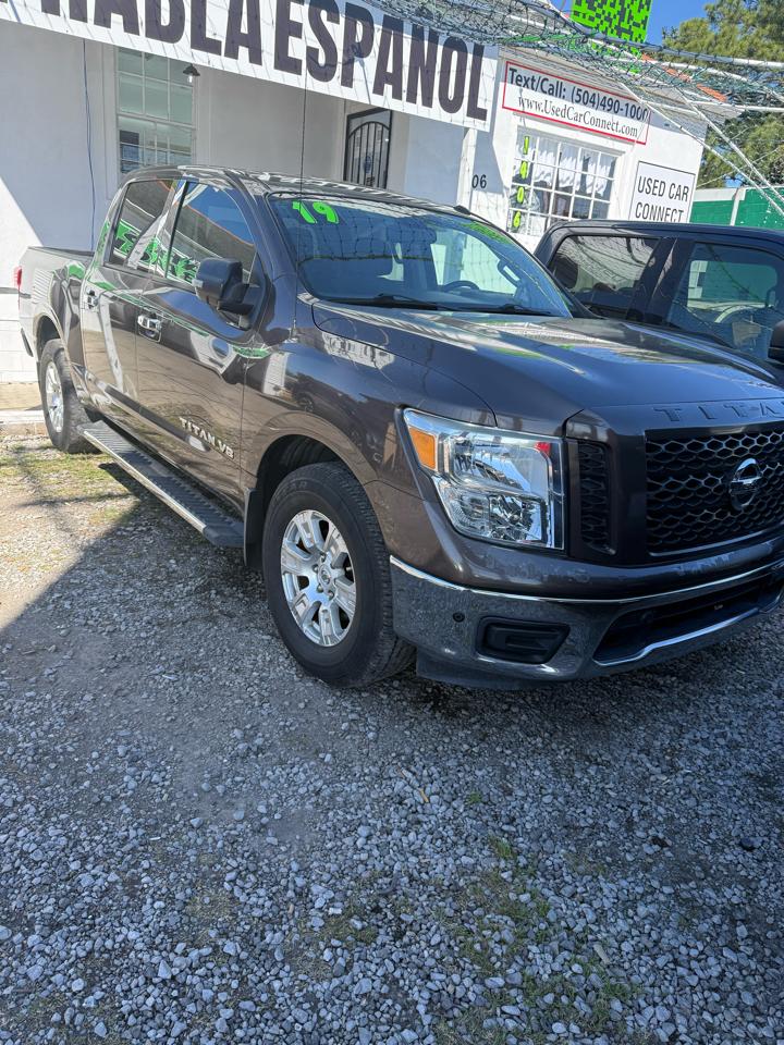 Nissan Titan 4x2 Crew Cab SV 2019