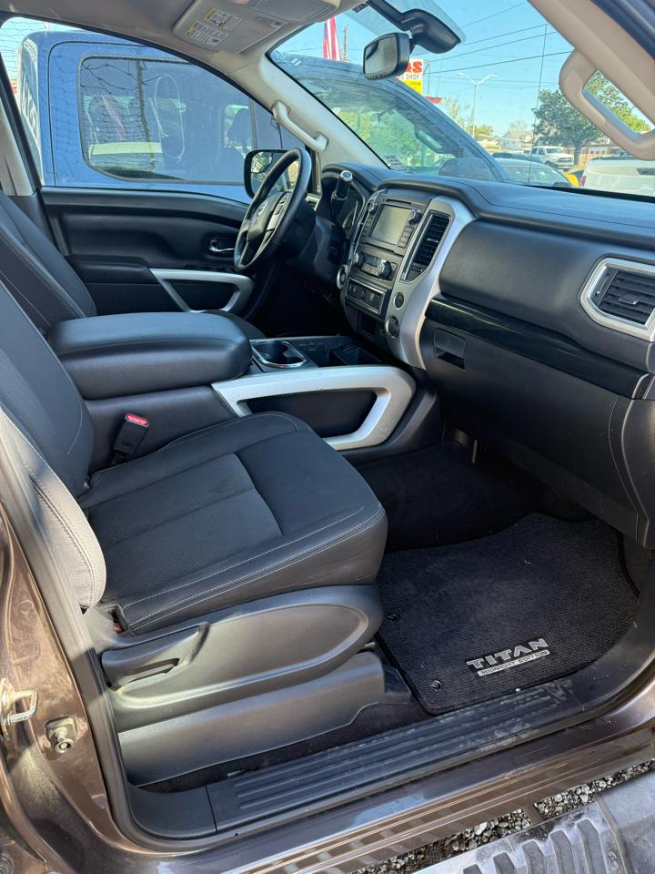 Nissan Titan 4x2 Crew Cab SV 2019