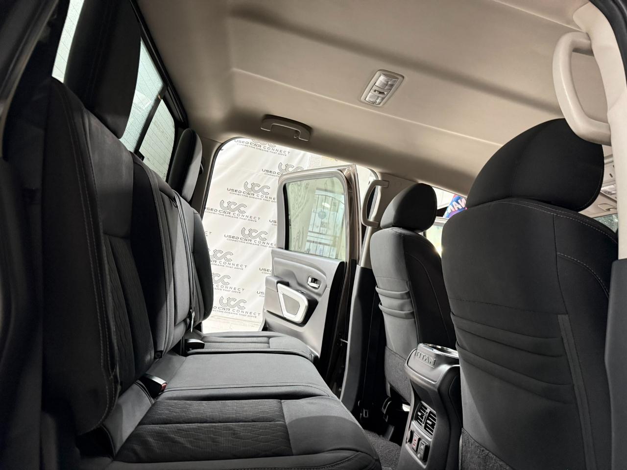 2019 Nissan Titan SV - Photo 16