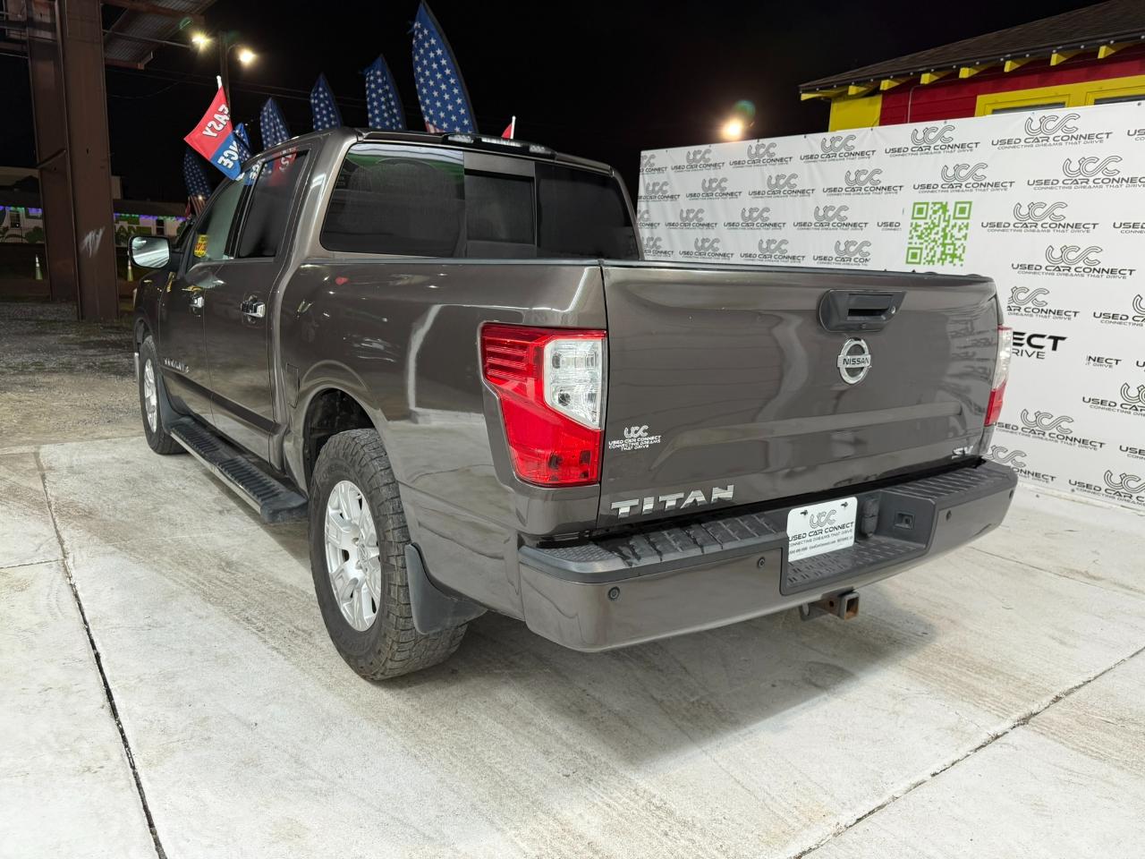 Nissan Titan 4x2 Crew Cab SV 2019