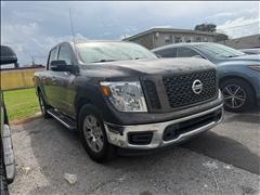2019 Nissan Titan 