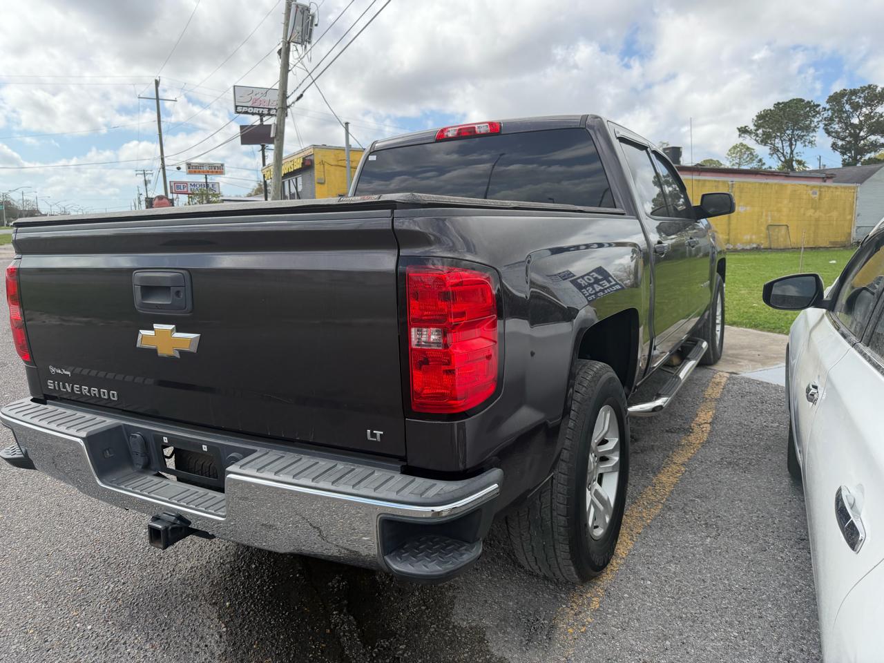 2015 Chevrolet Silverado 1500 2WD Crew Cab 143.5" LT w/1LT