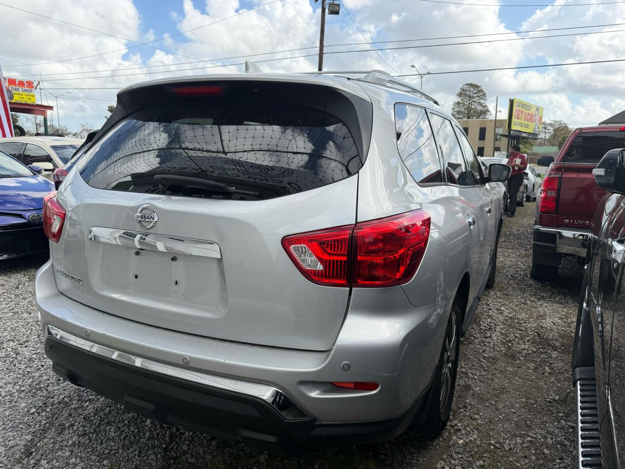 Nissan Pathfinder FWD S 2019