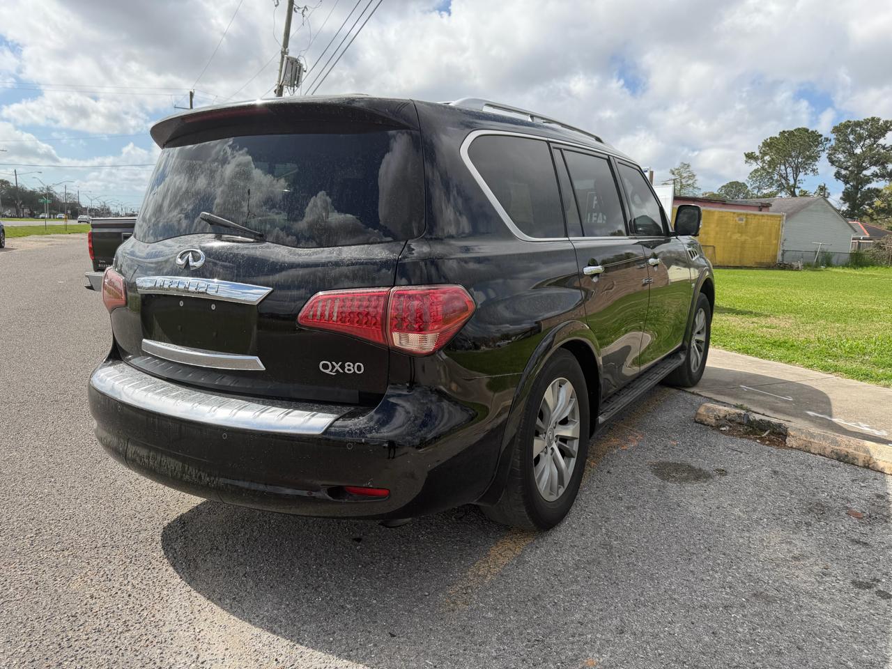 2017 Infiniti QX80 RWD
